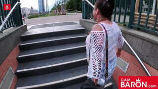 ���েতে সহজ: Adrienne চুম্বন করা হয় একটি মলিন ole মোরগ-আসক্ত বিস্তৃত! Cambaron.com