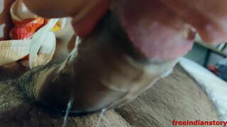 دیسی بھارتی لڑکی کے دوست کے bj دے اس کے bf ایک ہوٹل کے کمرے میں واضح ہندی آواز